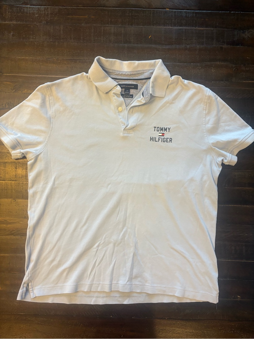 Tommy Hilfiger Men's Pale Blue Polo with Chest Logo size large